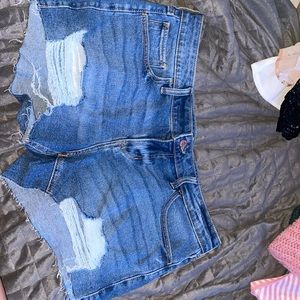 holister low rise boyfriend short “3 size 13